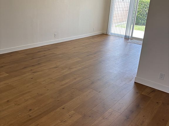 5th image of 2451 W Blake St