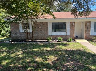 107 McClure Dr APT B, Gulf Breeze, FL 32561