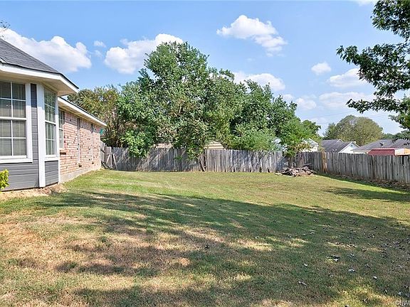 4th image of 7812 Mary Anne Cir