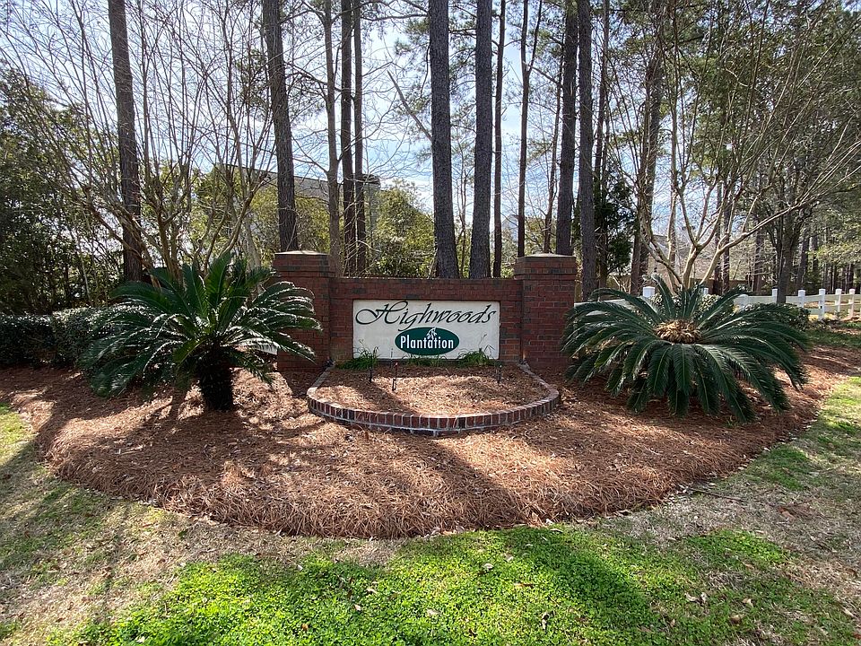 2nd image of 137 Highwoods Plantation Ave
