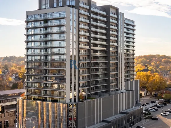 50 Grand Ave S #606, Cambridge, ON N1S 0C2