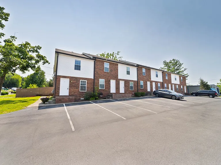 1650 Baltimore Dr — Photo 1