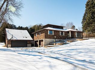 543 W 7th St, Monticello, IA 52310