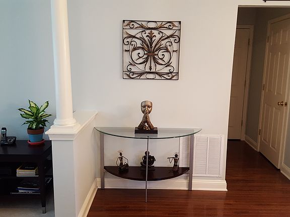 ENTRANCE FOYER