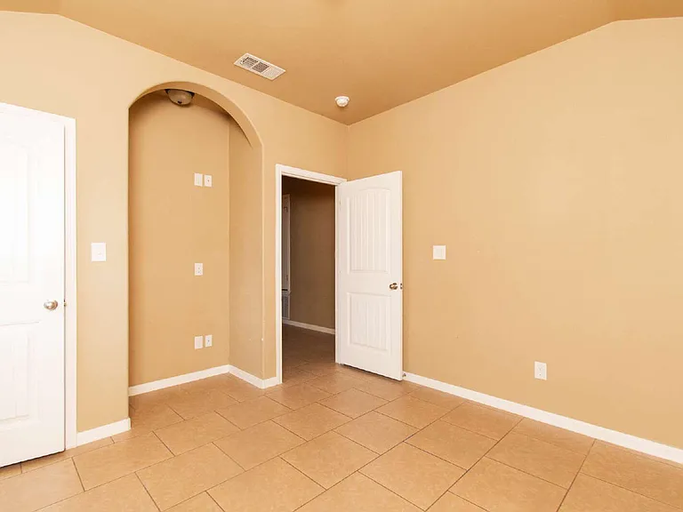 4602 Cambridge Dr #B — Photo 12