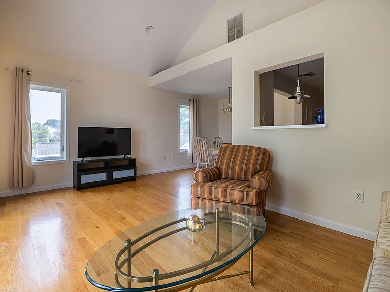 916 Reef Rd #1 — Photo 17
