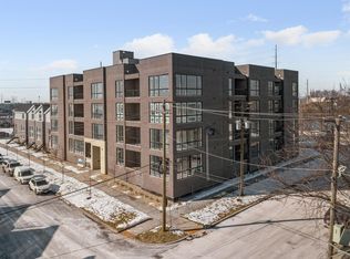 2800 S Lock St #107, Chicago, IL 60608