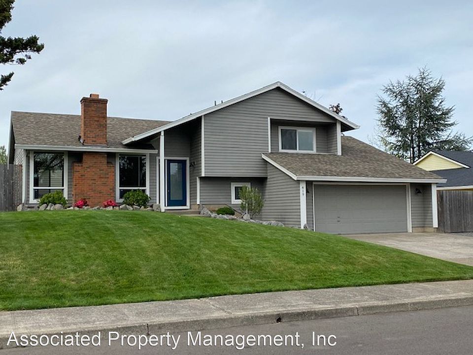 1st image of 419 NE Hillwood Dr
