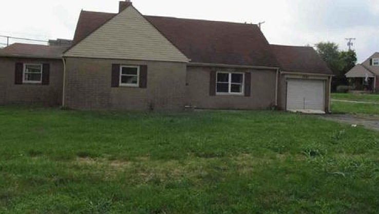 1st image of 2644 South Blvd