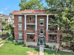 1610 W 37th St #1W, Kansas City, MO 64111