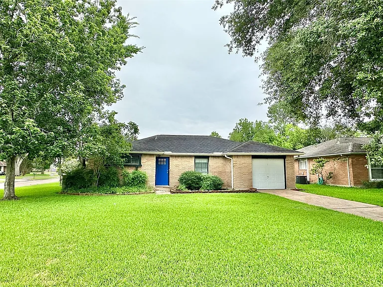 801 E Stadium Ct — Photo 9