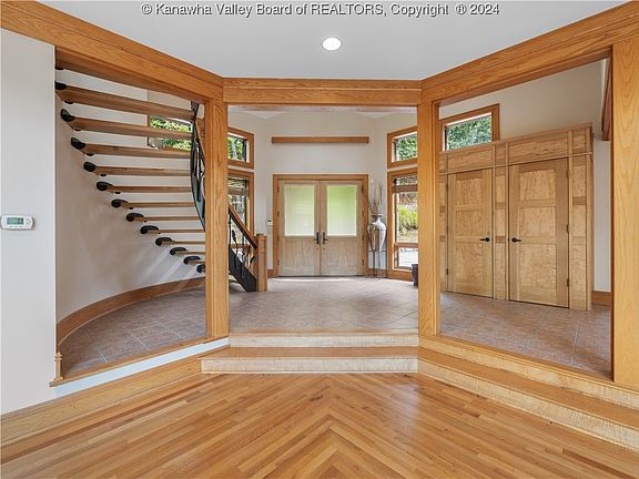 3rd image of 3300 Hillpoint Dr