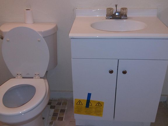 3rd floor Bathroom with shower