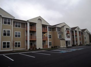 62 Elm St APT 113, Epping, NH 03042