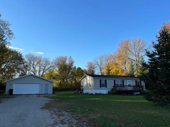 12439 County Rd, Holdingford, MN 56340