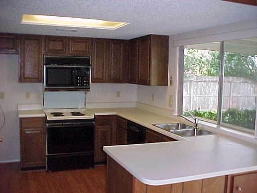 3rd image of 12007 LOS CERDOS DR