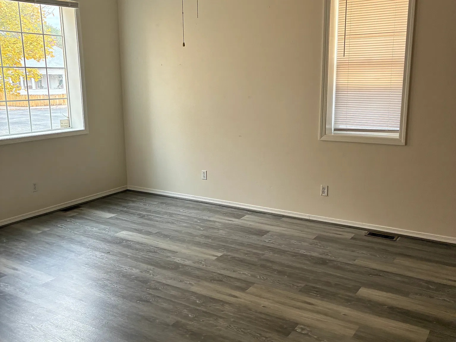 2 bed, $1,300 — Photo 3