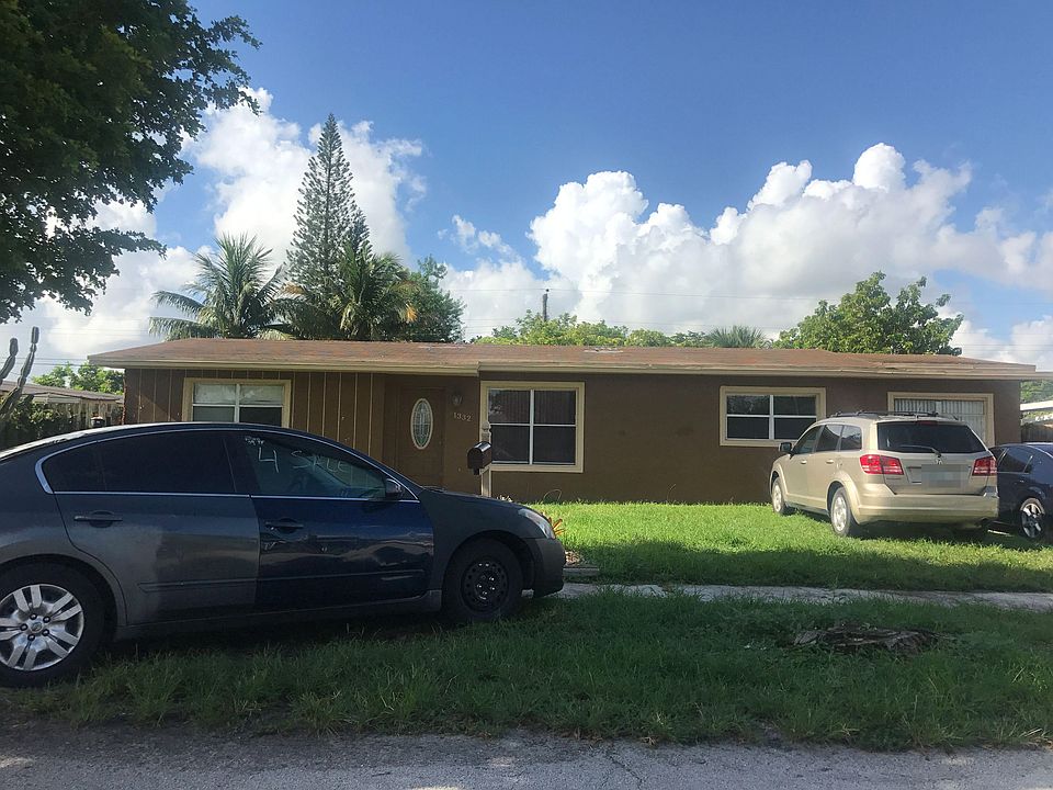 1st image of 1332 NW 172nd Ter