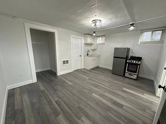 3rd image of 2316-2320 N High St #2316