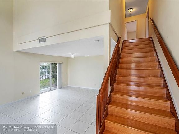 4th image of 5501 NW 42nd Ln