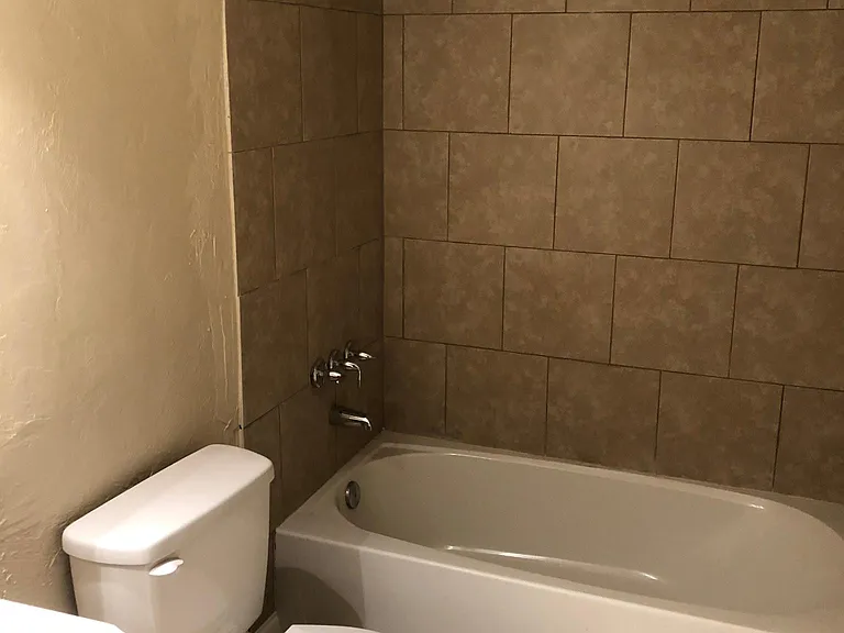 202 John Ave N — Photo 2
