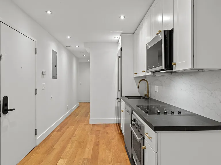 151 Avenue A #4B — Photo 3