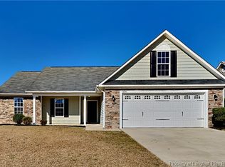 5214 Woodpecker Dr, Hope Mills, NC 28348