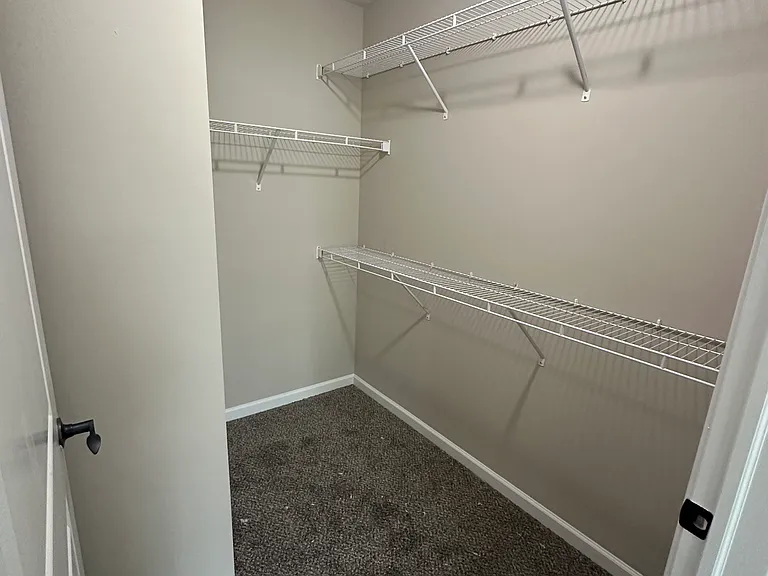 Dockside Village Apartments — Photo 59