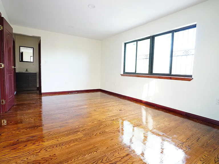 2529 Butler St #1 — Photo 11