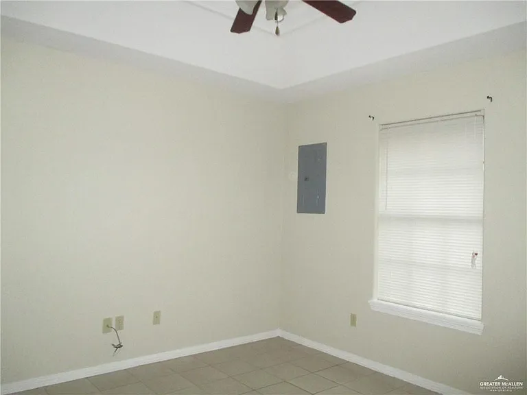 808 W Bronze Dr #C — Photo 6