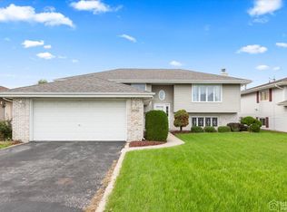 20112 Lake Park Dr, Lynwood, IL 60411