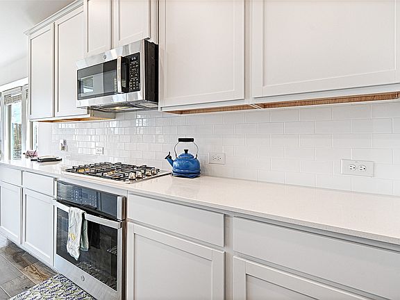 5th image of 7300 Black Cherry Ln
