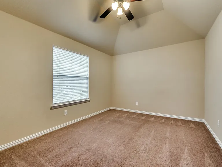 13909 Blueberry Hill Dr — Photo 20