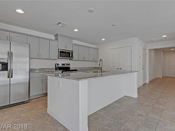 2nd image of 239 Appalachian Ln