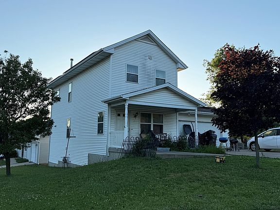 2nd image of 2 Trailside Ct