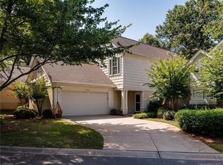 17736 Kings Point Dr, Cornelius, NC 28031