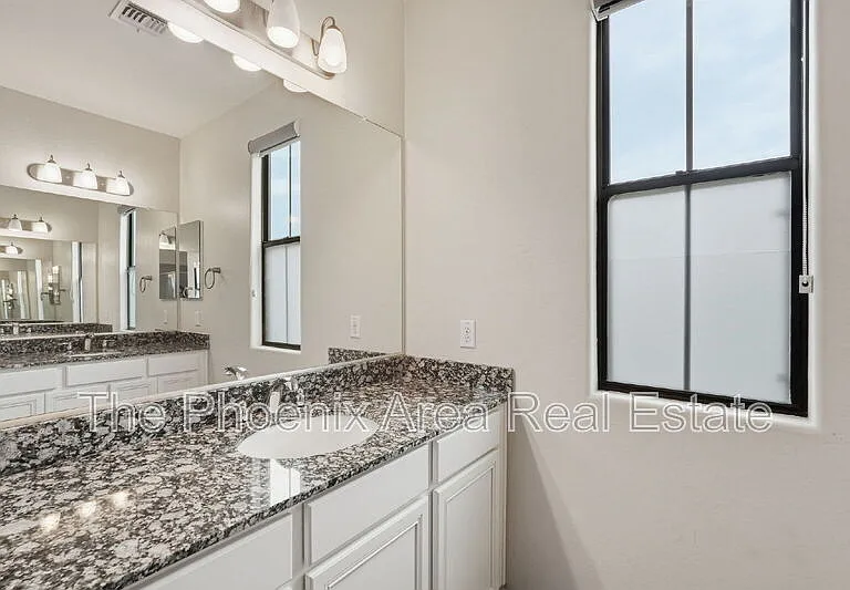 2090 S Dorsey Ln #1048 — Photo 18
