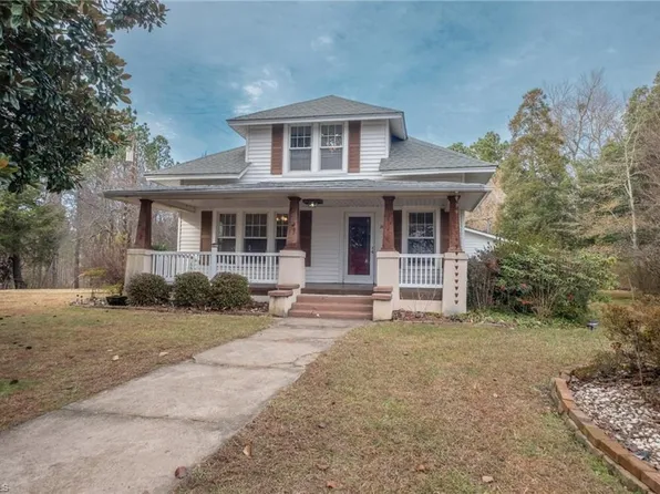 3175 Iron Works Rd, Reidsville, NC 27320