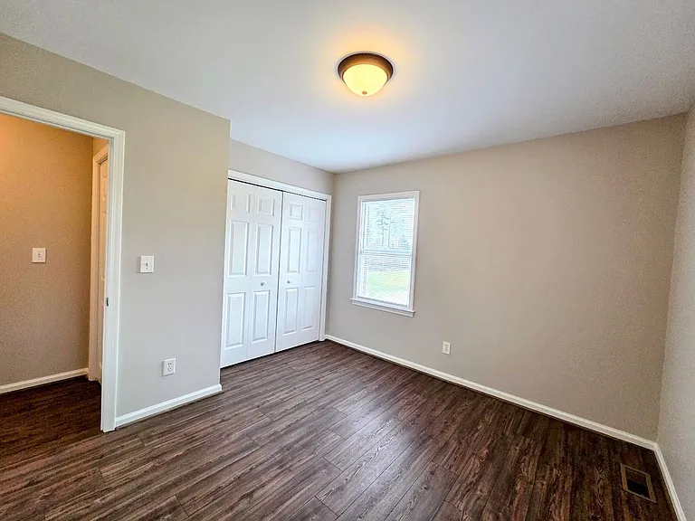 2891 Farrs Bridge Rd — Photo 16