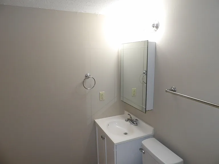430 Harrodswood Rd #30 — Photo 36