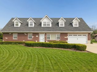 17546 Woodbrook Ln, Lockport, IL 60441