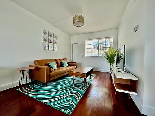1st image of 1045 Lenox Ave APT 9