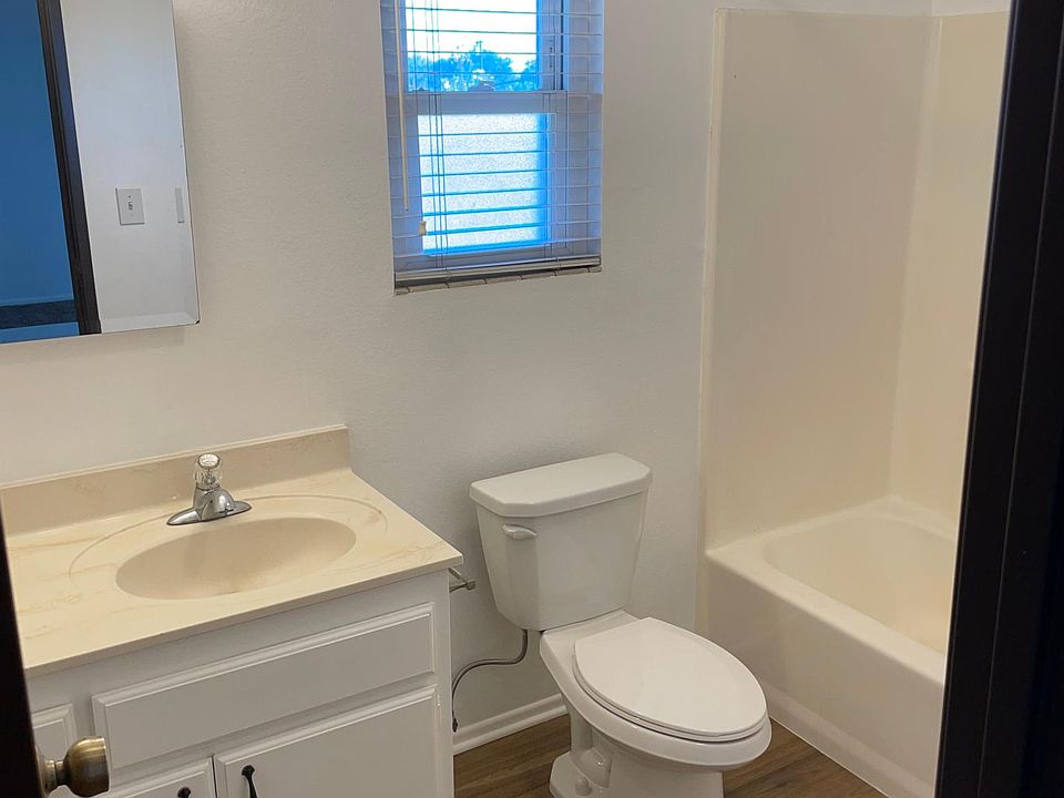 1st image of 1001 N Dalton Ave #1