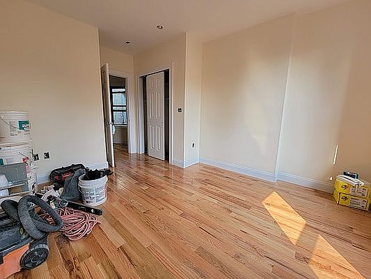2nd image of 223 W 16th St #X
