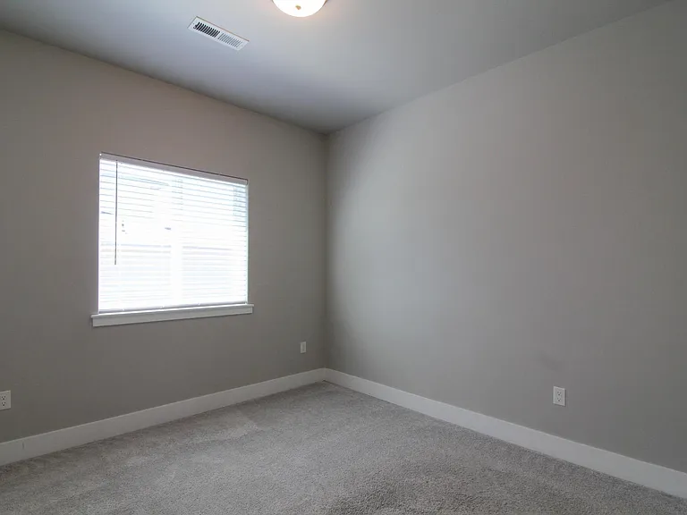 2452 Brodie Ln — Photo 12