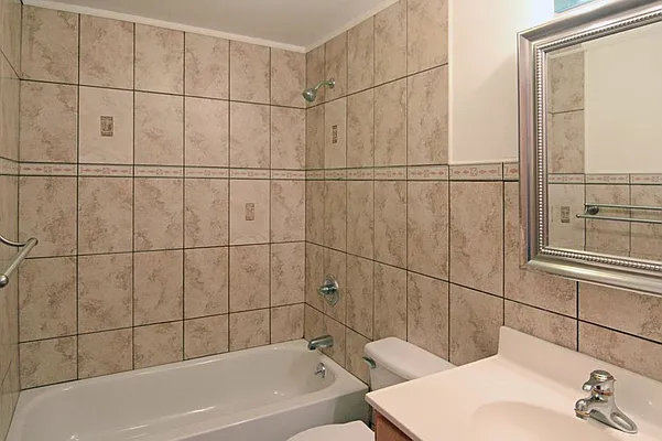 Rented by Horowitz Real Estate | media 7