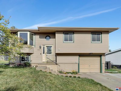 1921 NW 50th St, Lincoln, NE, 68528