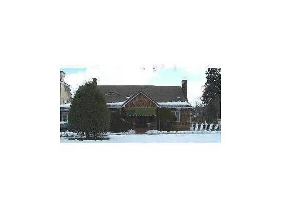 17 Bethany Pike photo 1