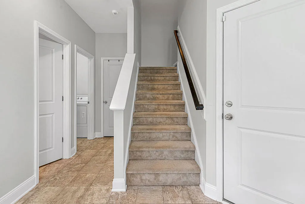 313 Murphy Drive - 1 — Photo 3