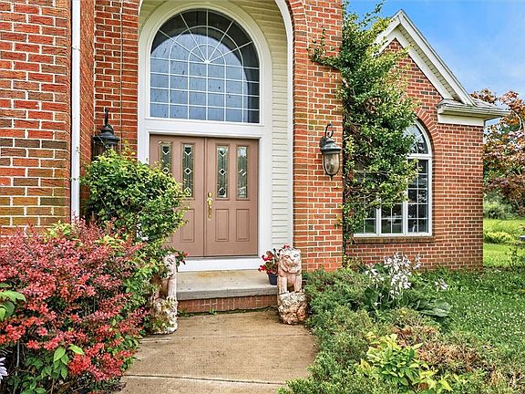 4th image of 36 Orange Tree Cir